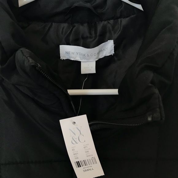 Black Vest New York and Company - Picture 3 of 4